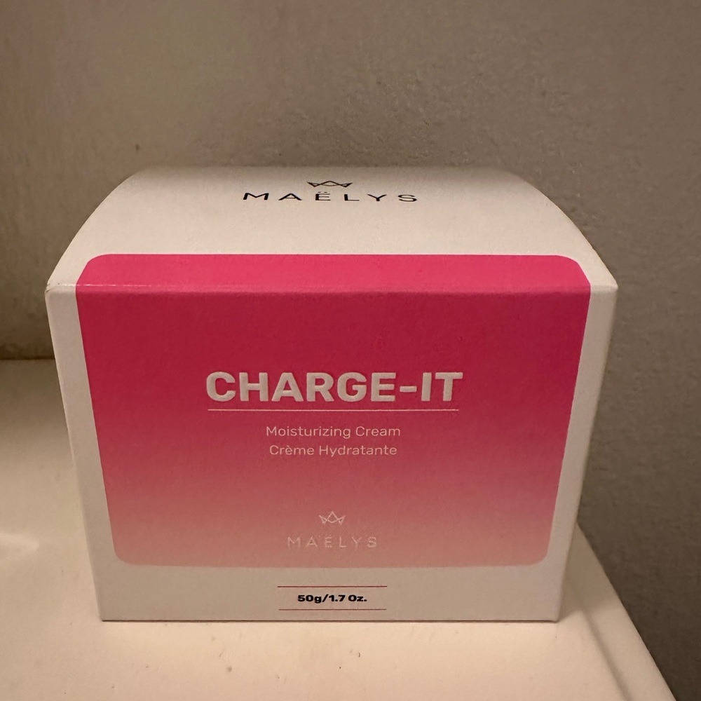 NIB / CHARGE-IT Enriched Face Cream / currently sold out online